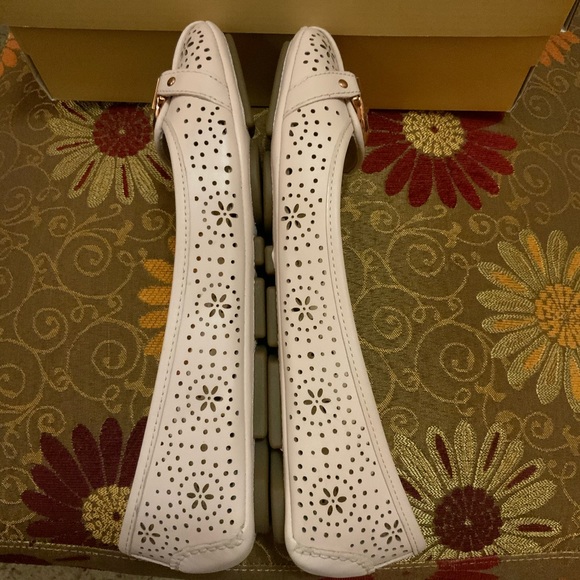 Michael Kors Fulton Moccasin - Picture 7 of 9